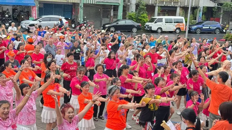 頭城「舞林高手」540人熱力開跳!《宜蘭尚水》初賽登場~9/18煙火節決戰
