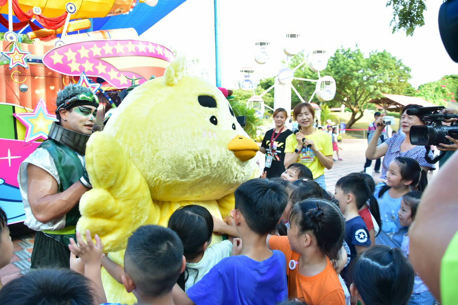 宜蘭特色吉祥物「宜比鴨」 現身童玩星光樂園成兒童最愛