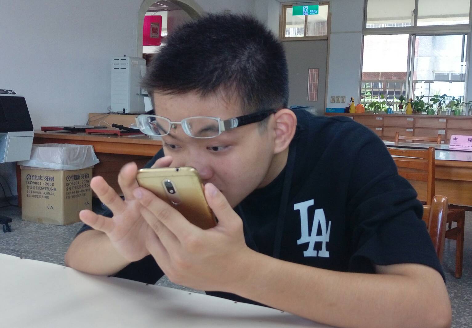 另一扇窗的故事/ 宜蘭特教21年首位街頭藝人~阿乾如何努力