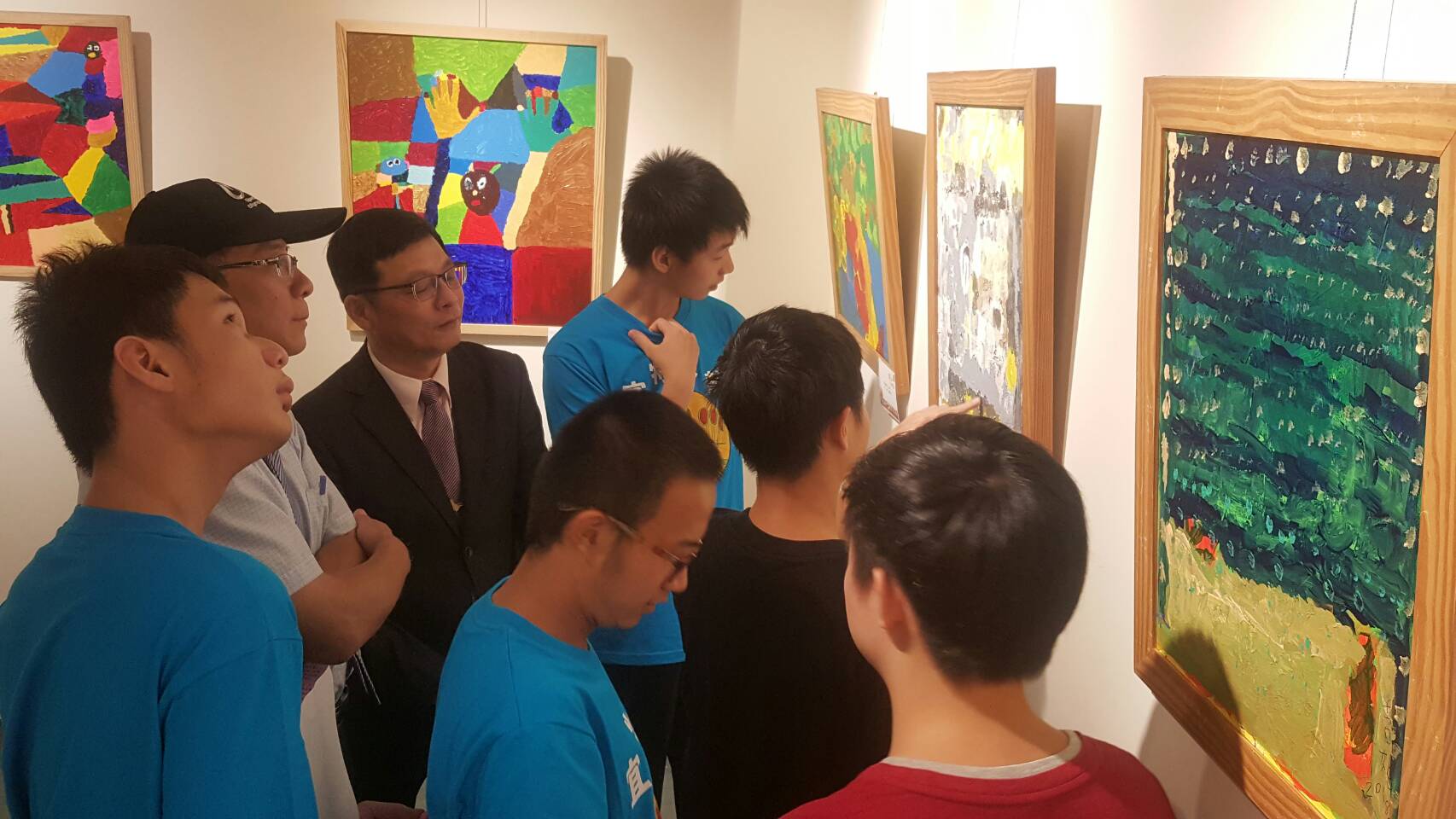 特殊教育報導/ 系列六~  「蘭藝新起.彩繪融融」~2019特教生聯合作品展  不一樣的內心世界