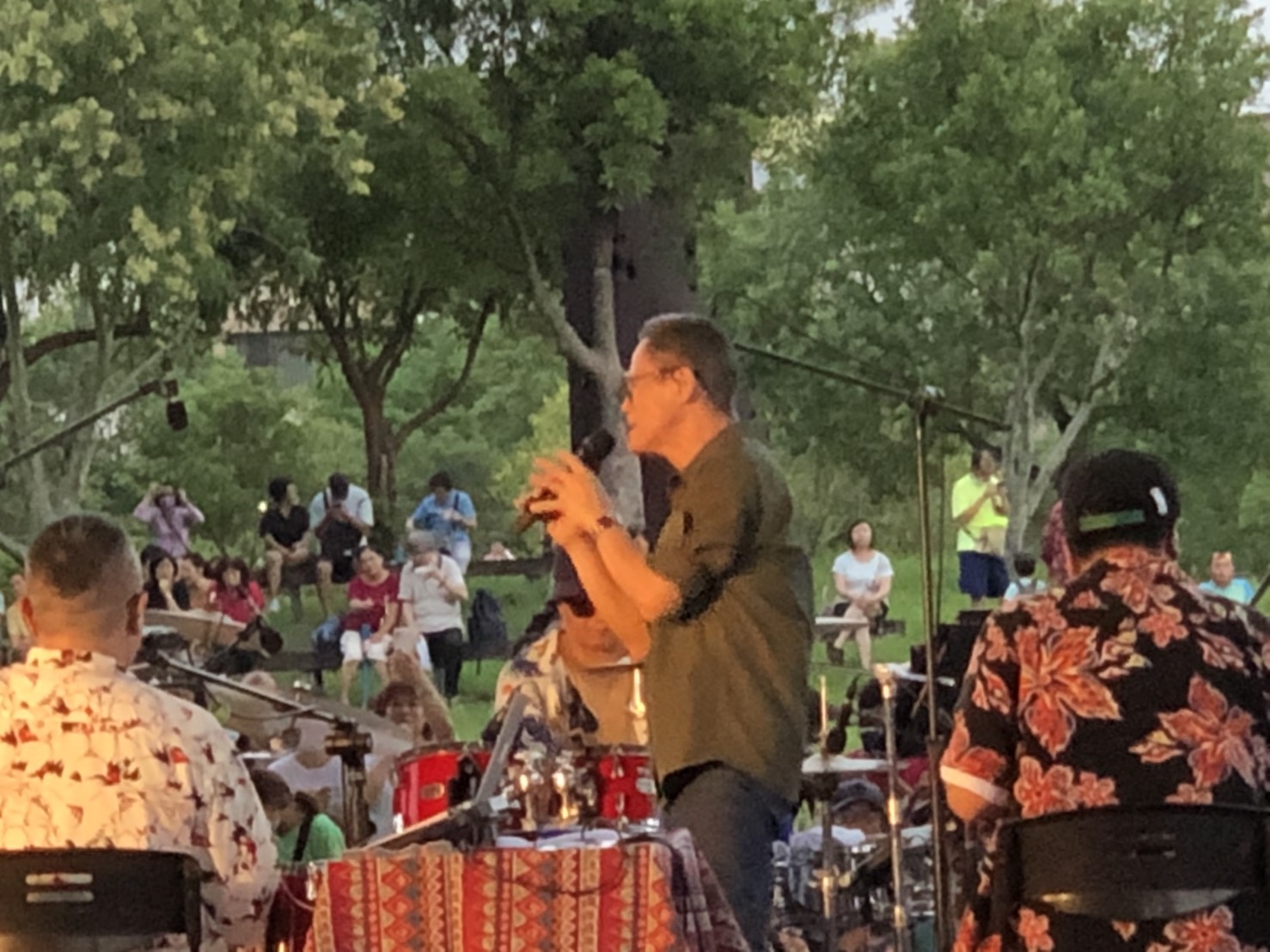 顛覆傳統 羅大佑宜花東鹿直播演唱會在宜蘭劃下感動句點