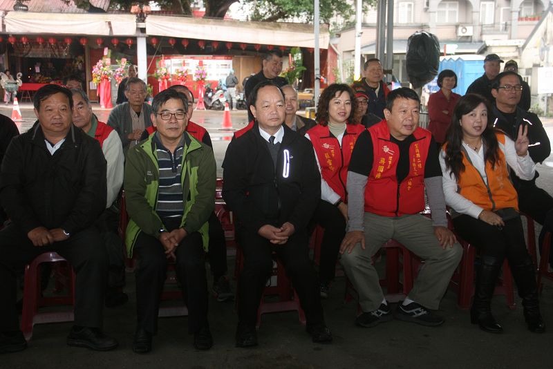 五結鄉長簡松樹，王公廟董事長張明華歡迎鄉親朋友共襄盛舉