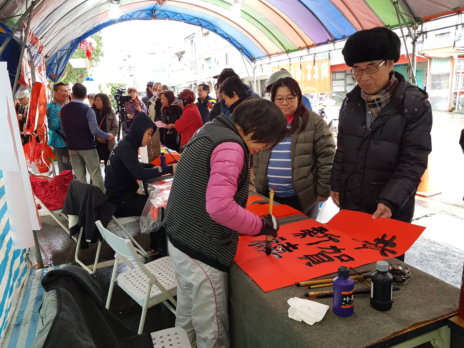 索取春聯的民眾相當踴躍
