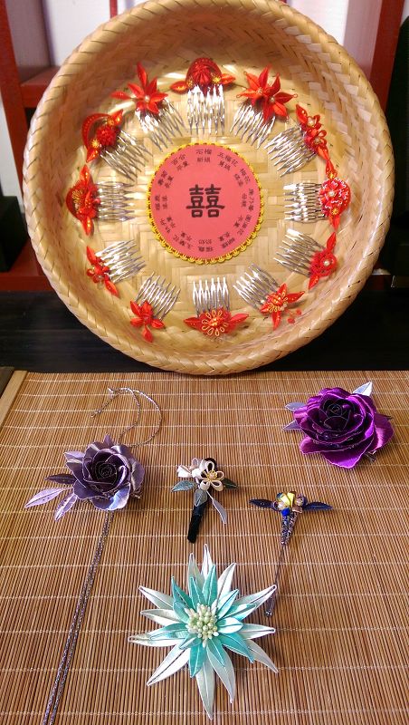 充滿古早年節及新婚婦女頭上所插的春仔花