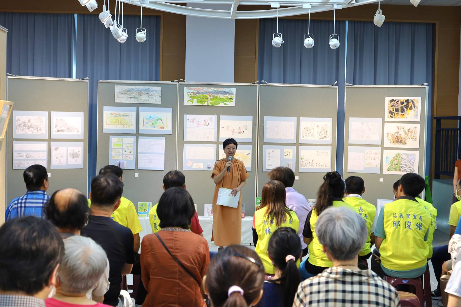 羅東鎮立圖書館