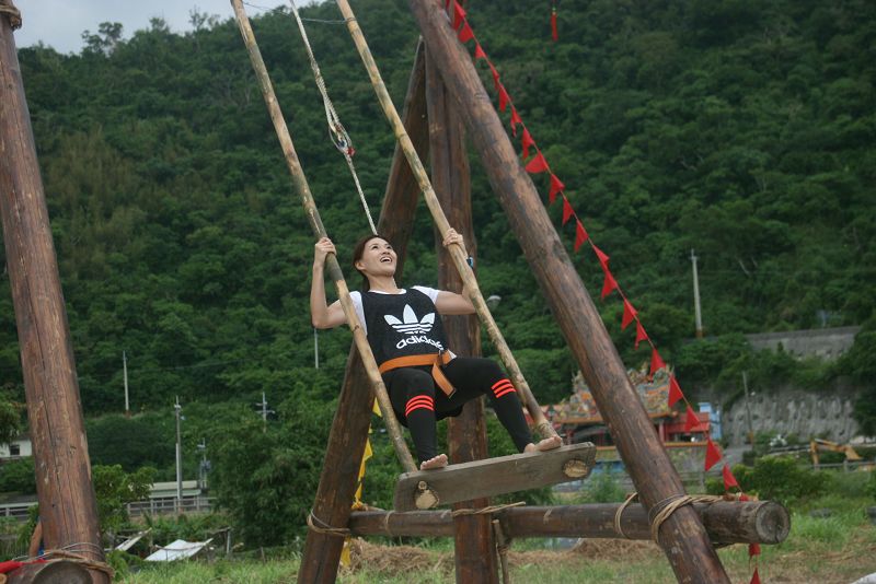 蘇澳冷泉公主也下場表演絕技