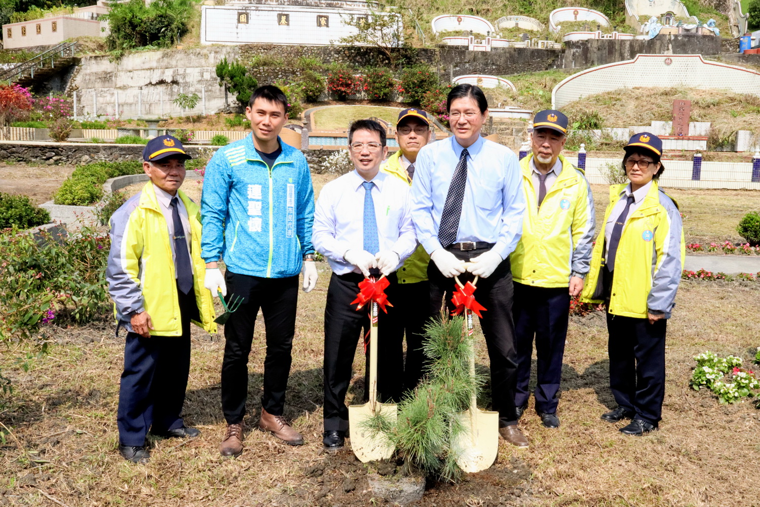 清明節宜蘭市好貼心完成第二公墓全墓區除草工程 葛瑪蘭新聞網
