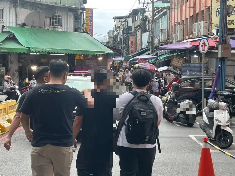 宜蘭警鎖定詐團車手埋伏逮人~攔下假投資面交款20萬元