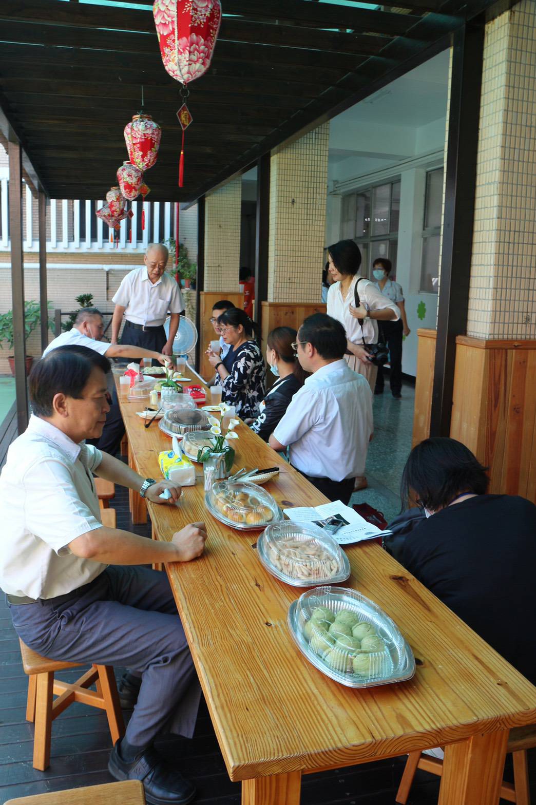 鐵窗牌中秋月餅最溫馨