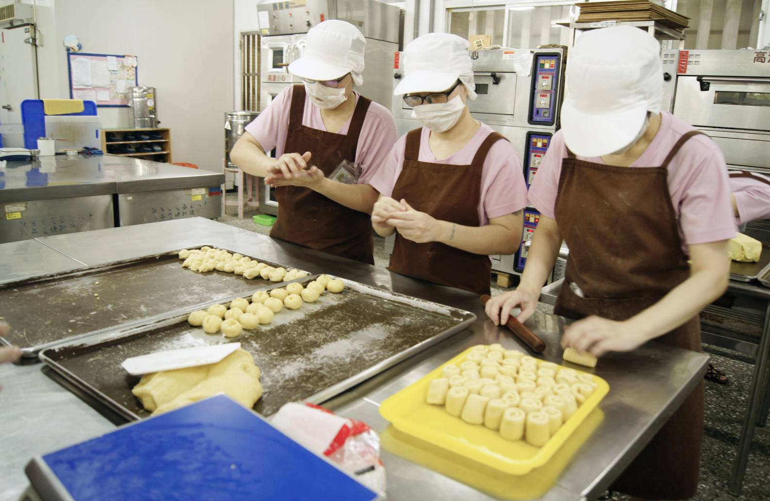 鐵窗牌中秋月餅最溫馨