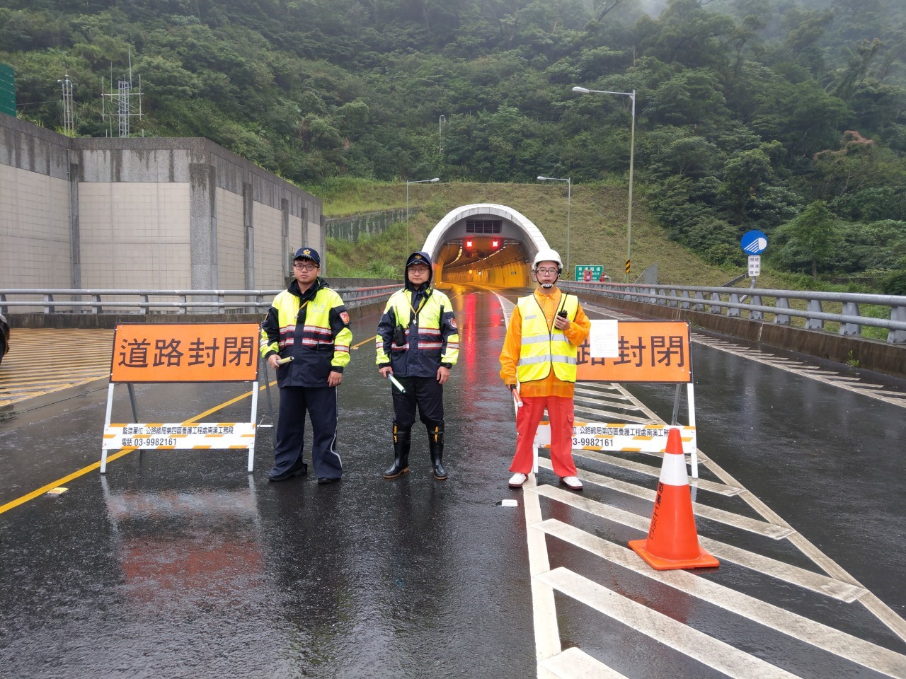 蘇花改無預警事故救災演練 民眾進避難聯絡道全程配合