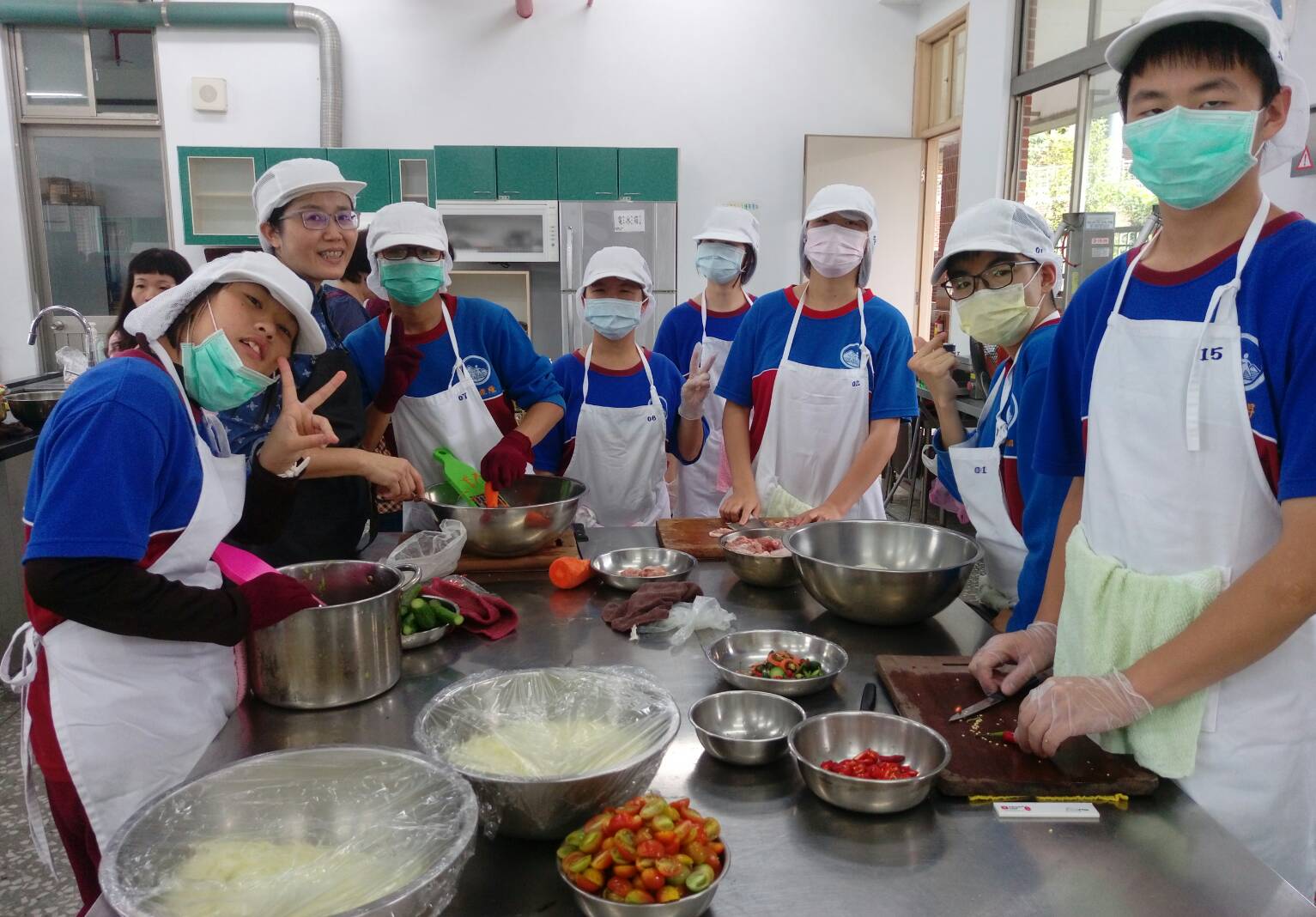 特殊教育報導/系列四~宜蘭特教生結合社區居民辦桌 全國所創