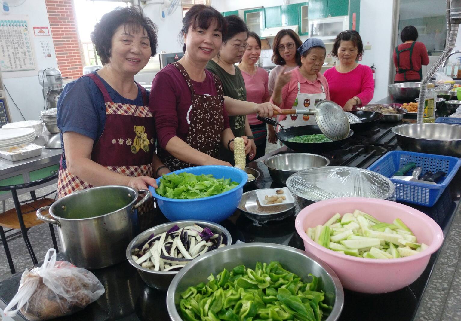 特殊教育報導/系列四~宜蘭特教生結合社區居民辦桌 全國所創