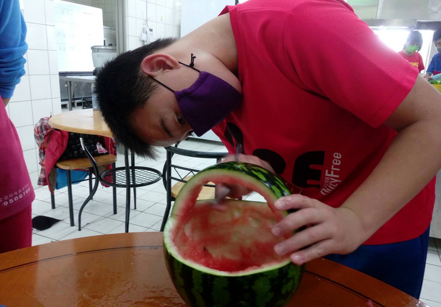 特殊教育報導/系列四~宜蘭特教生結合社區居民辦桌 全國所創