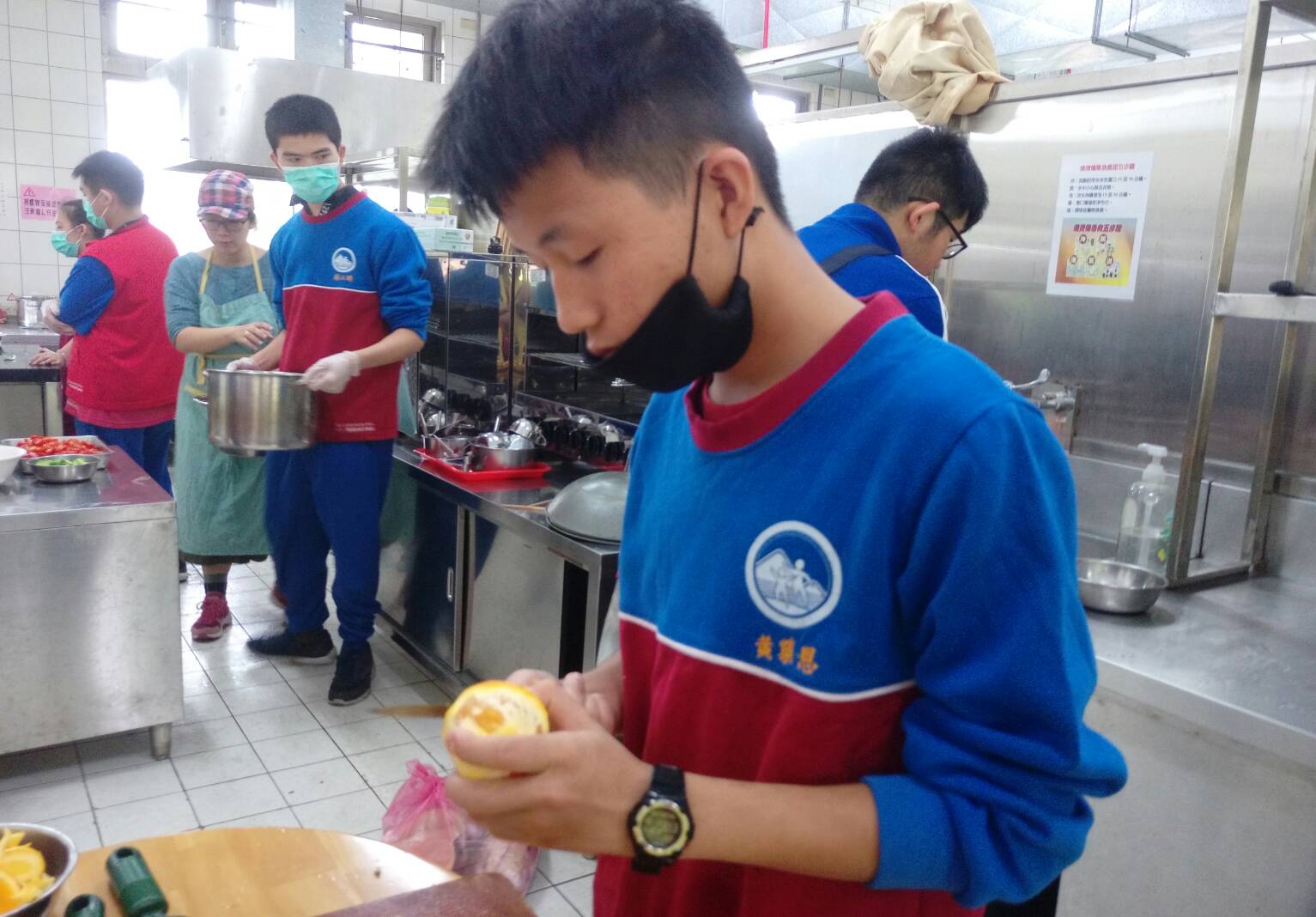 特殊教育報導/系列四~宜蘭特教生結合社區居民辦桌 全國所創