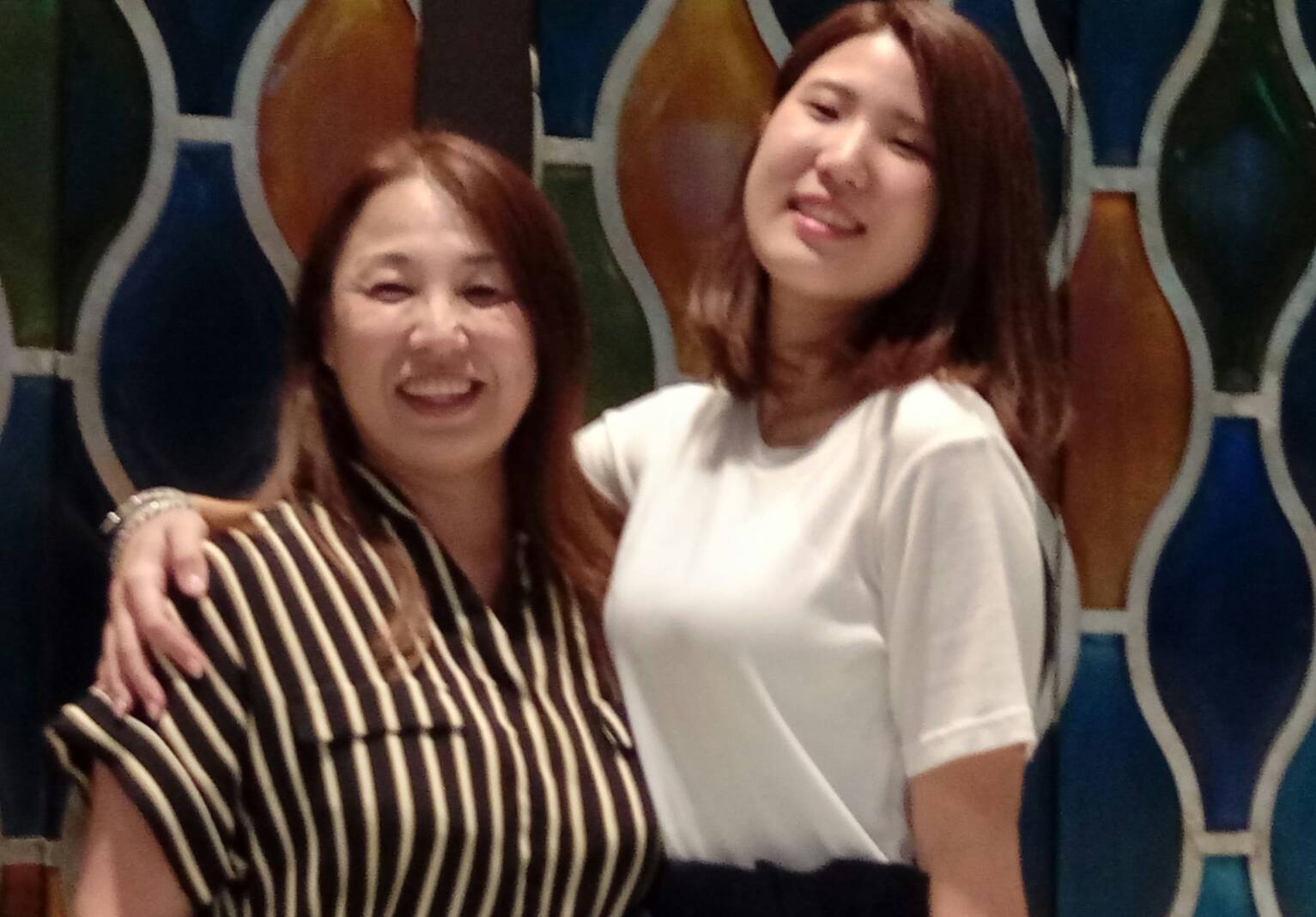 漂海相機失主椿原世梨奈夜抵蘇澳 國際媒體明星式瘋狂追逐