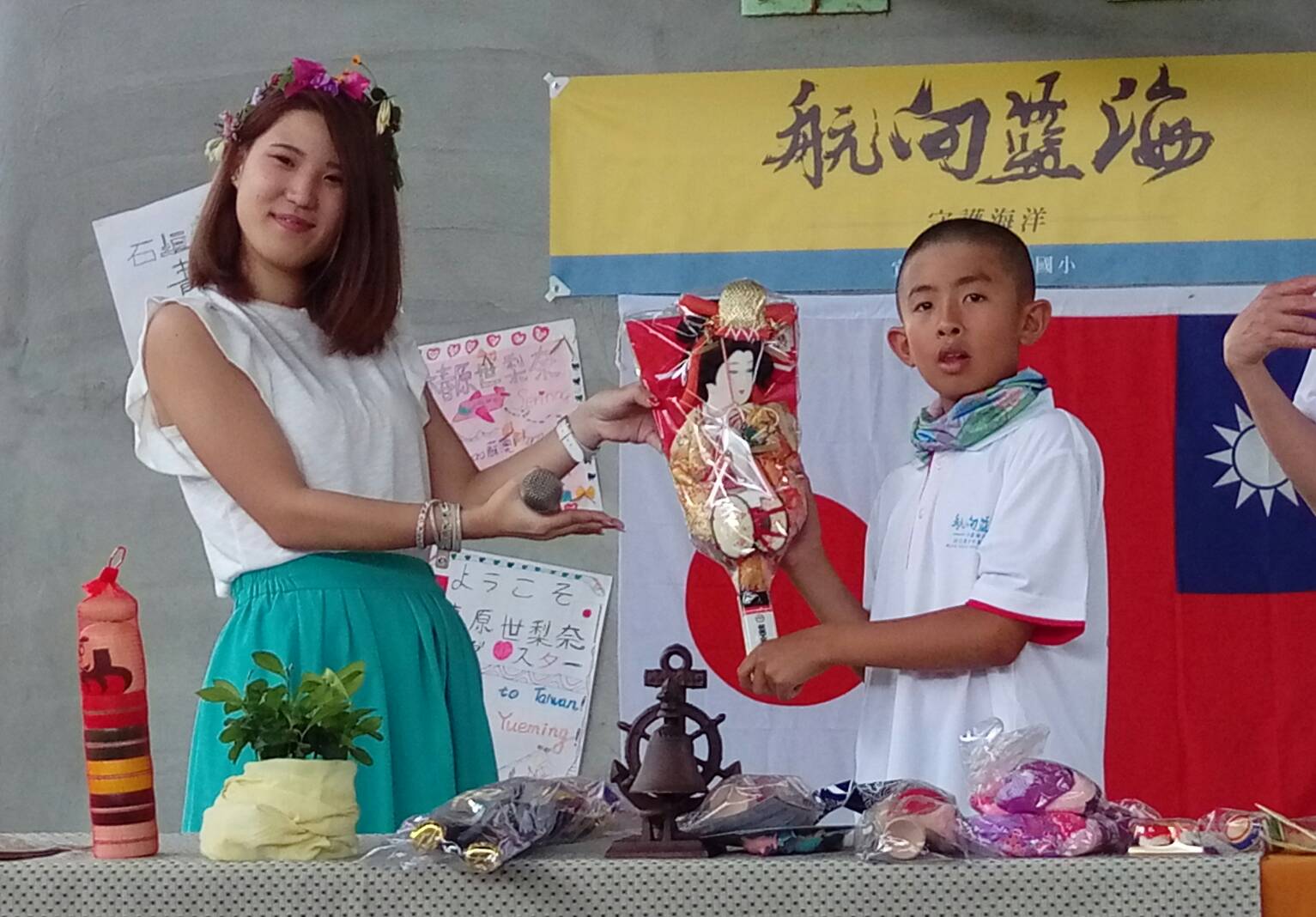 漂海相機主人椿原小姐哭了 漂流近千日終物歸原主