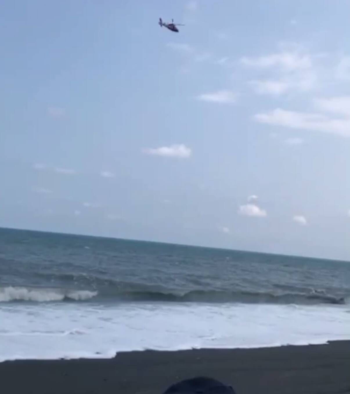 南澳神秘海灘釣客失蹤空勤直升機下午已加入搜尋