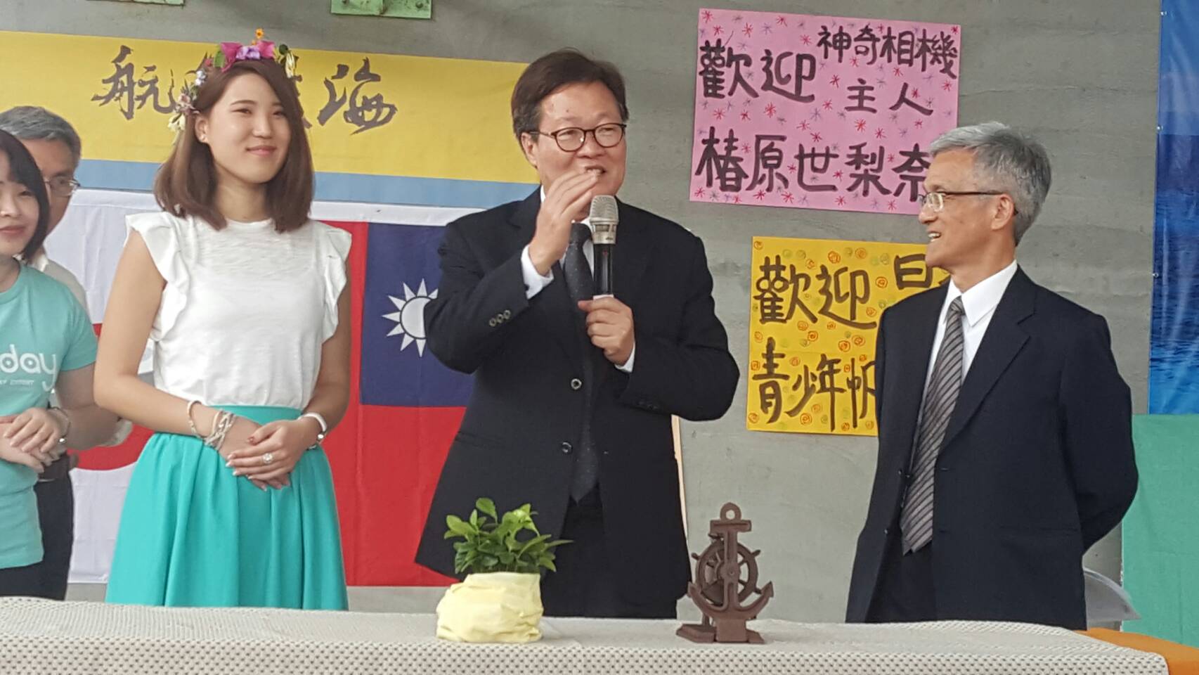 漂海相機主人椿原小姐哭了 漂流近千日終物歸原主