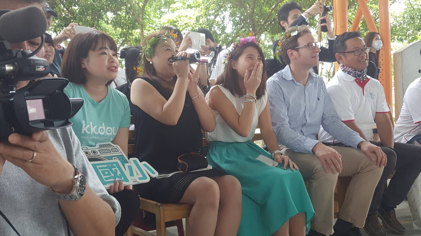 漂海相機主人椿原小姐哭了 漂流近千日終物歸原主