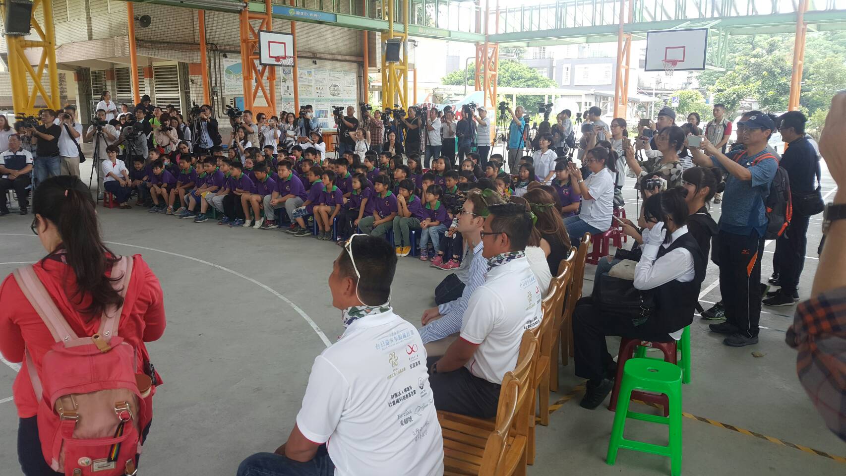 漂海相機主人椿原小姐哭了 漂流近千日終物歸原主