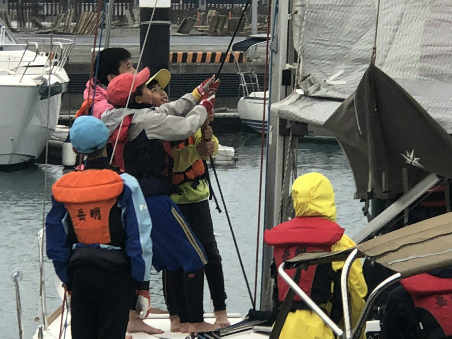 岳明6學童駕光腳號帆船 5/1啟動航向藍海守護海洋壯舉