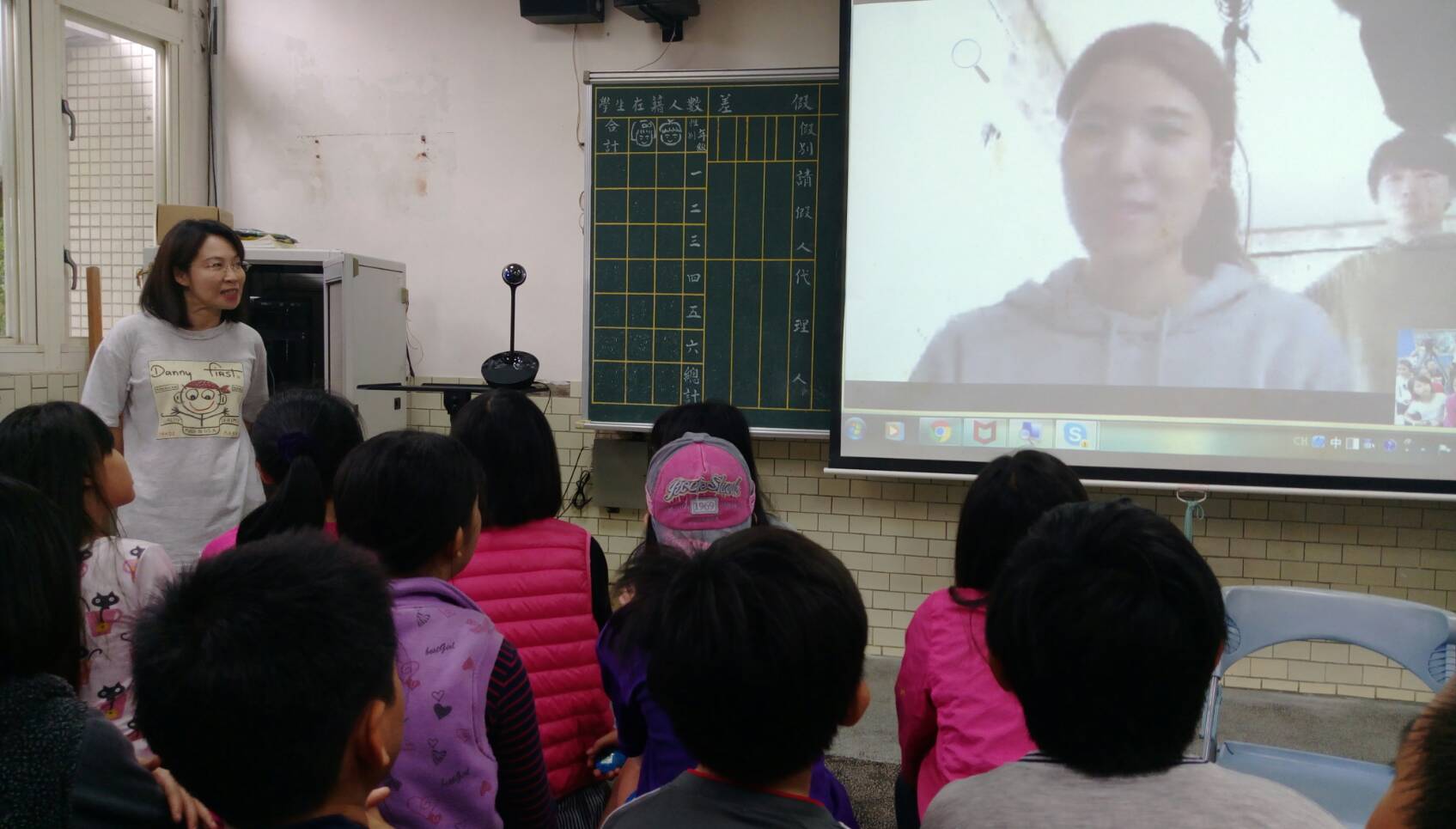 漂海相機牽起臺日情誼 日本富士電視至岳明國小直播