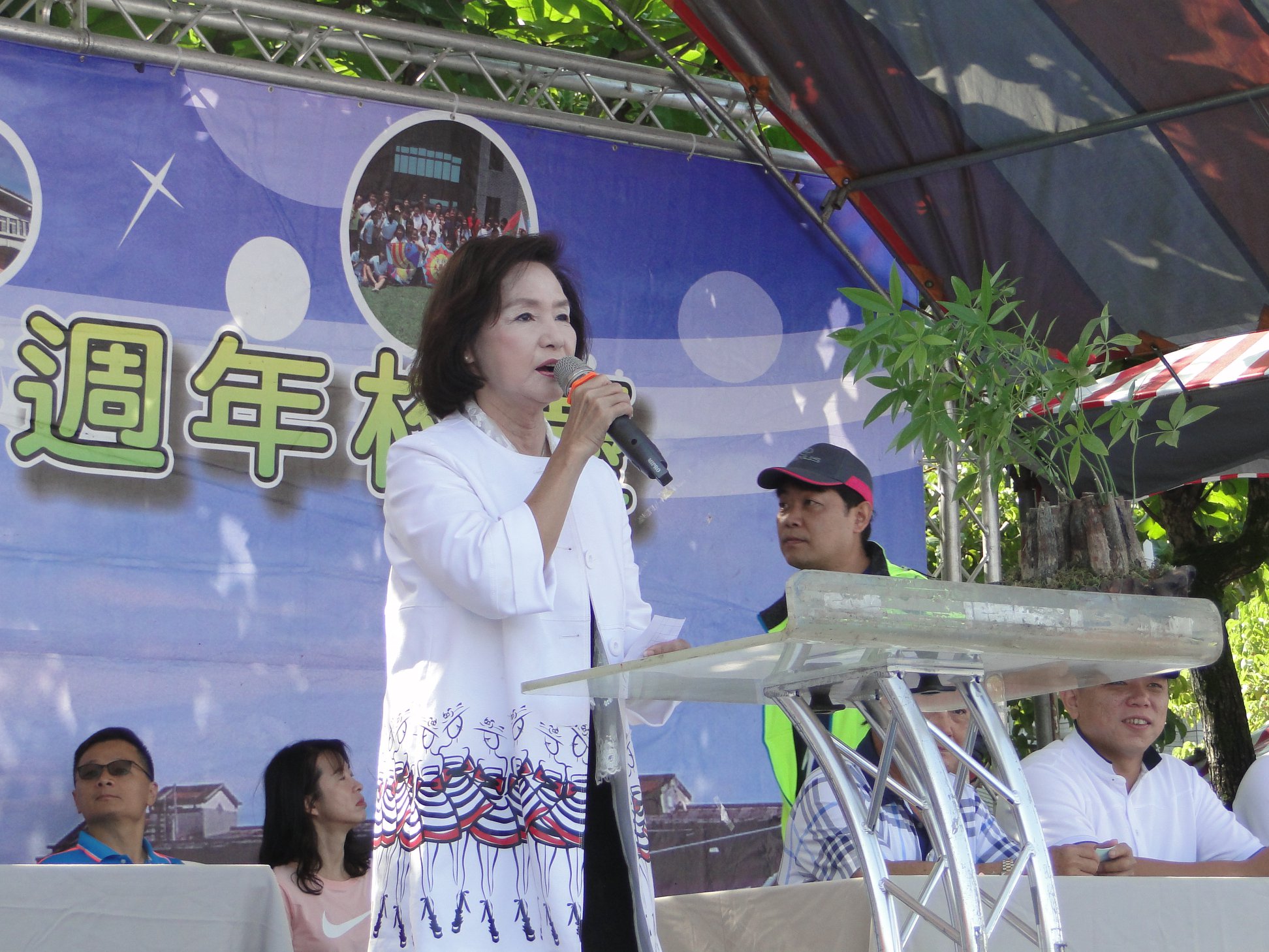 宜縣冬山國小106周年校慶 施設跑道展新貌 