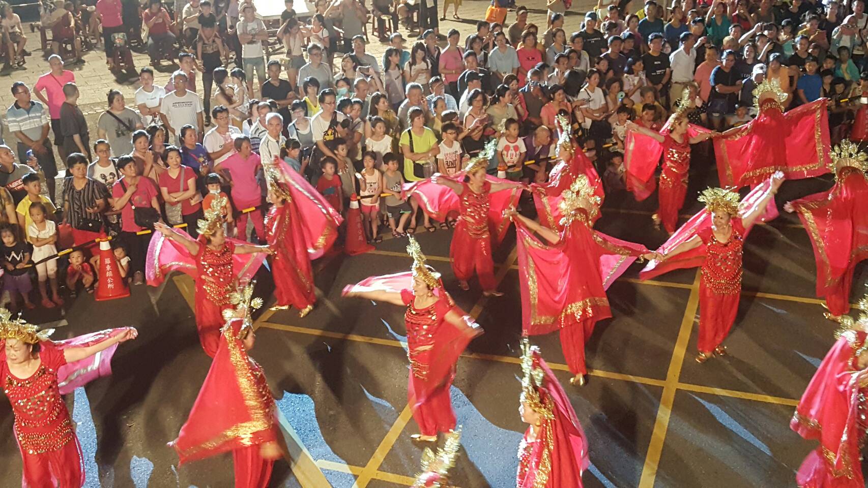 踩街活動進入最高潮 藝穗節今晚將閉幕