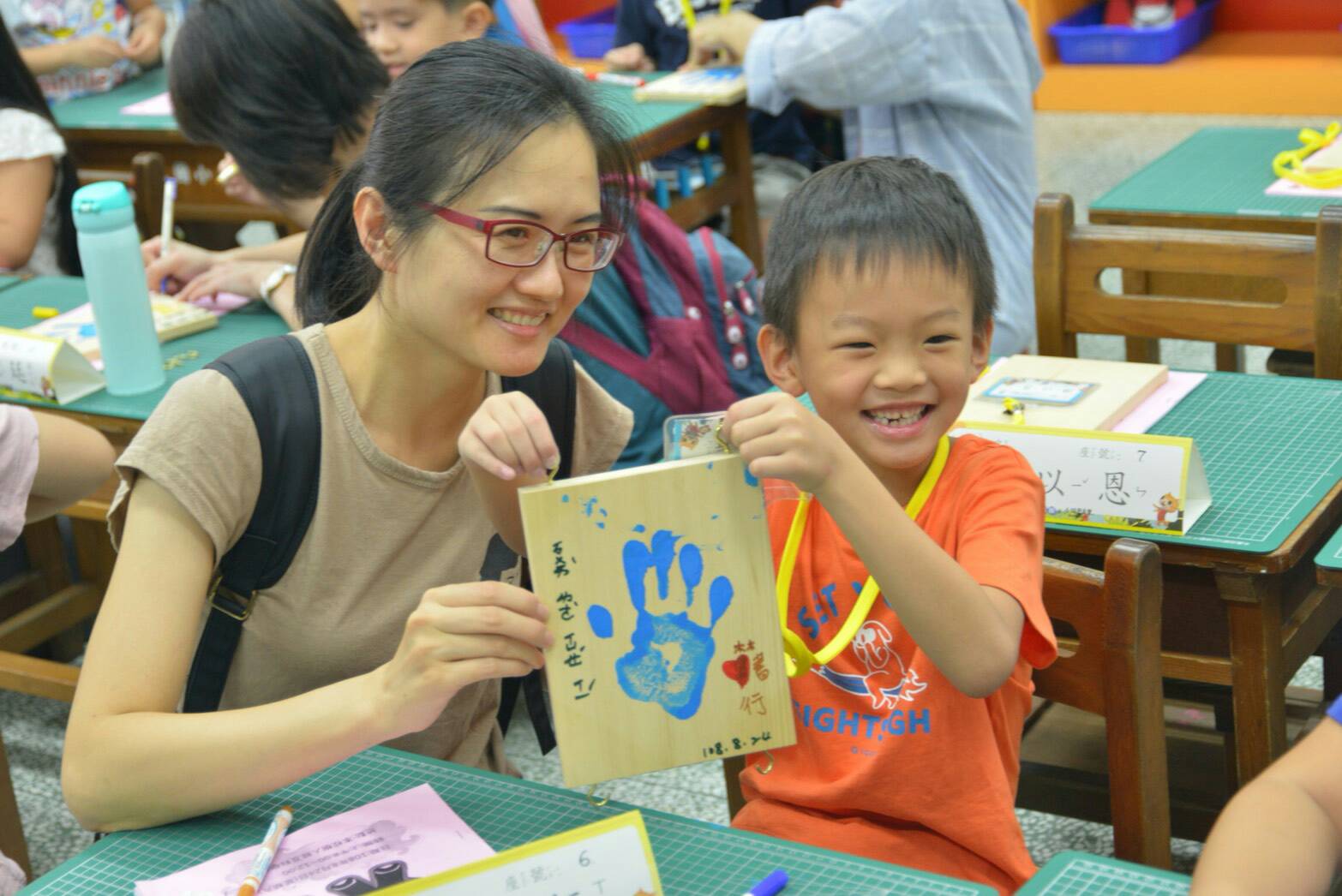 寶貝蓋下「 成長印記 」 羅東國小喜迎校園新鮮人