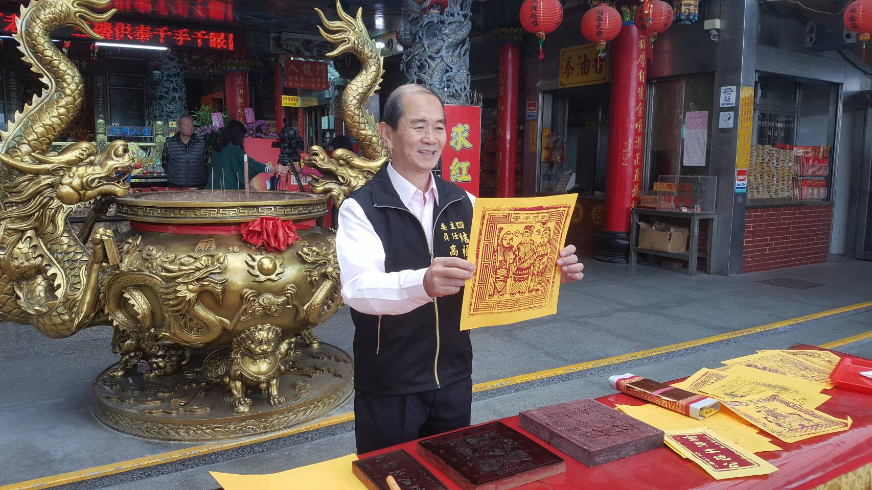 神明祈福喜迎春 四結金身土地公廟搞創意