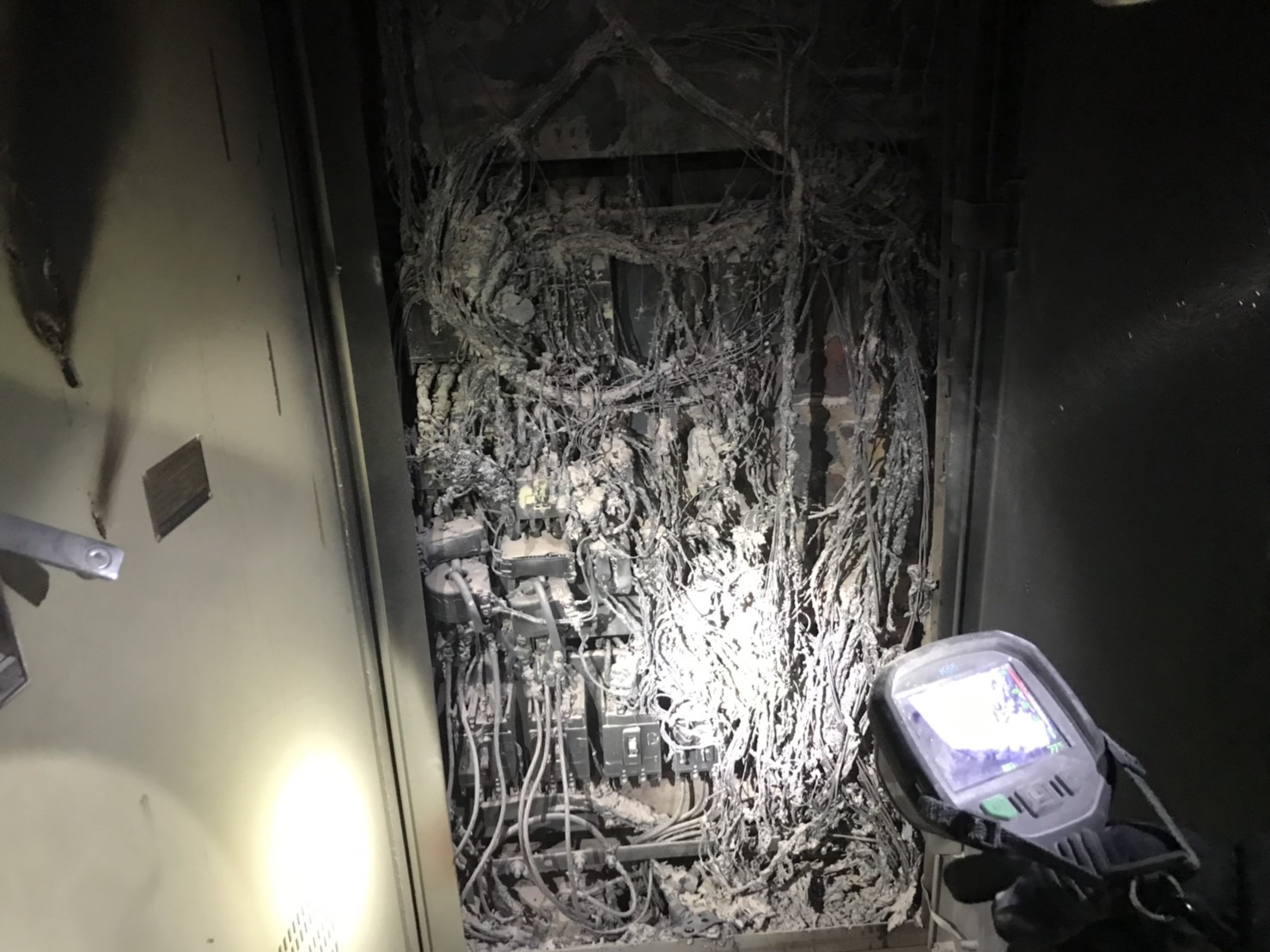 幸福水泥東澳廠深夜傳火警 疑電源控制室出狀況