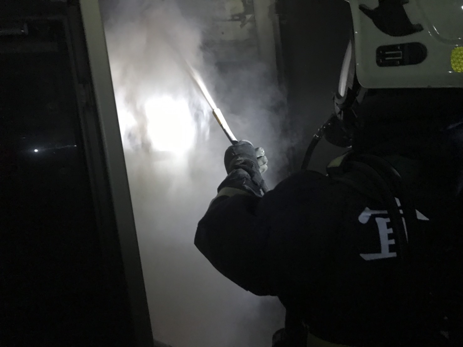 幸福水泥東澳廠深夜傳火警 疑電源控制室出狀況