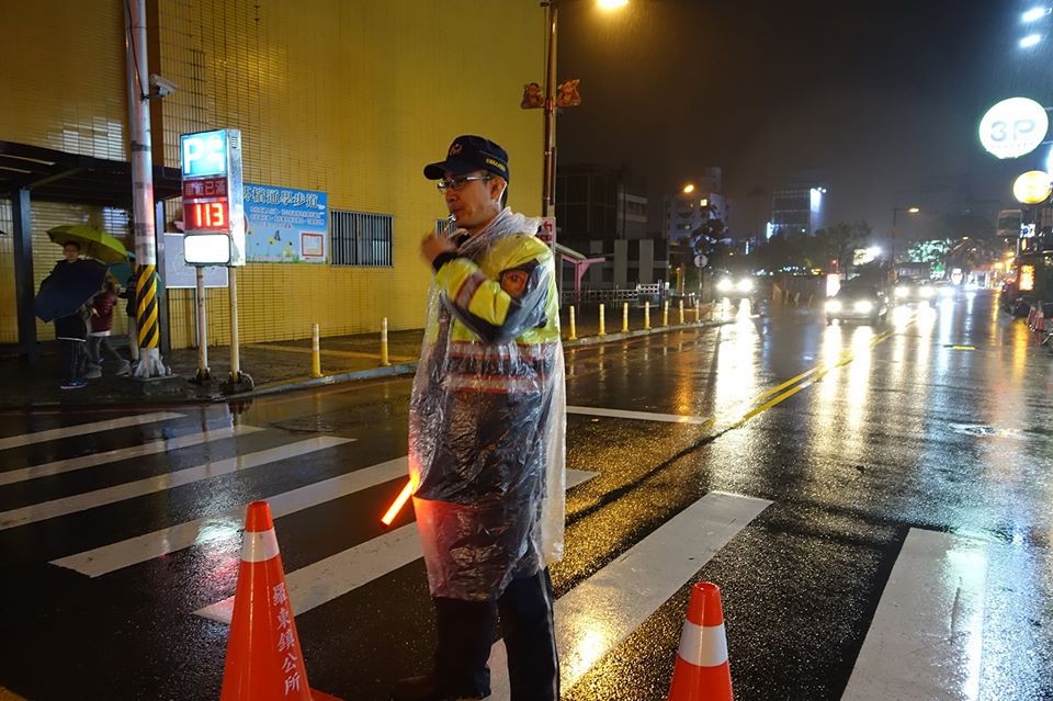 這就是我們的警察 威嚴背後隱藏溫馨一面