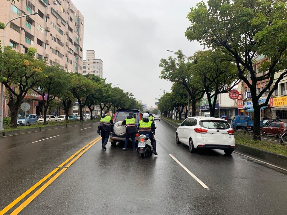 這就是我們的警察 威嚴背後隱藏溫馨一面