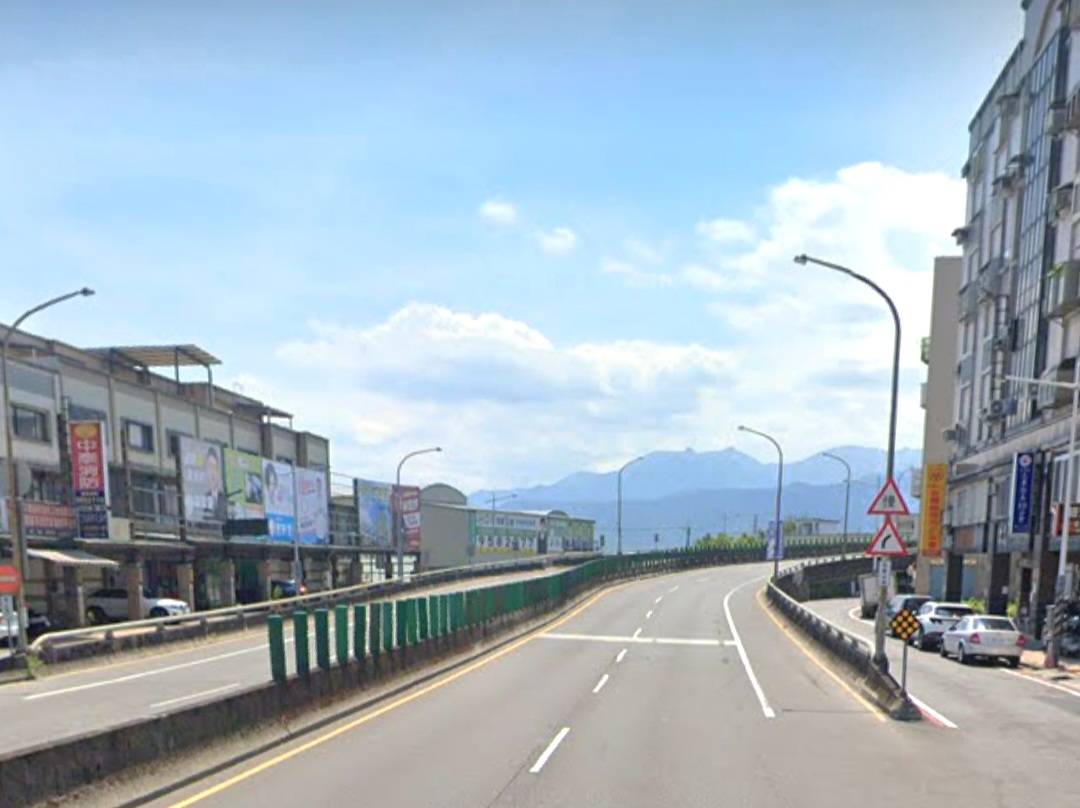 羅東光榮陸橋