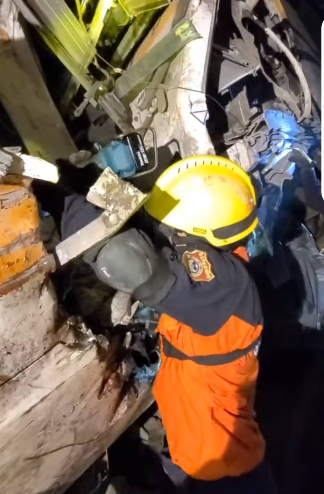 太魯閣號清水隧道出軌