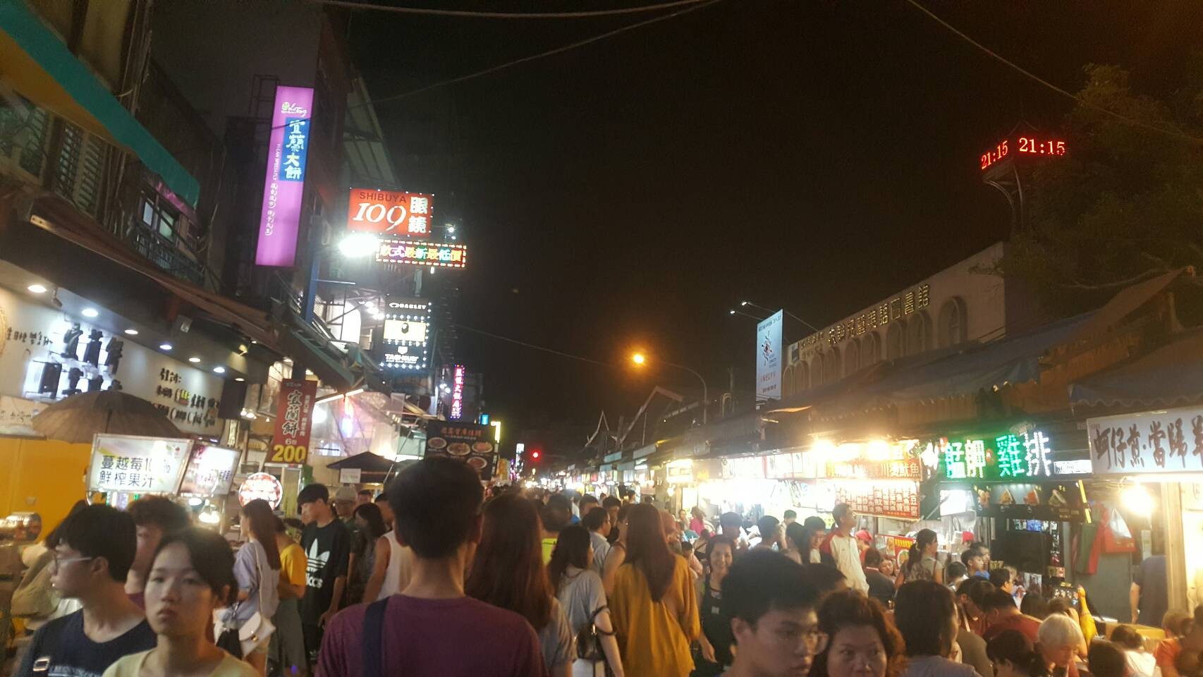 羅東夜市全面消毒