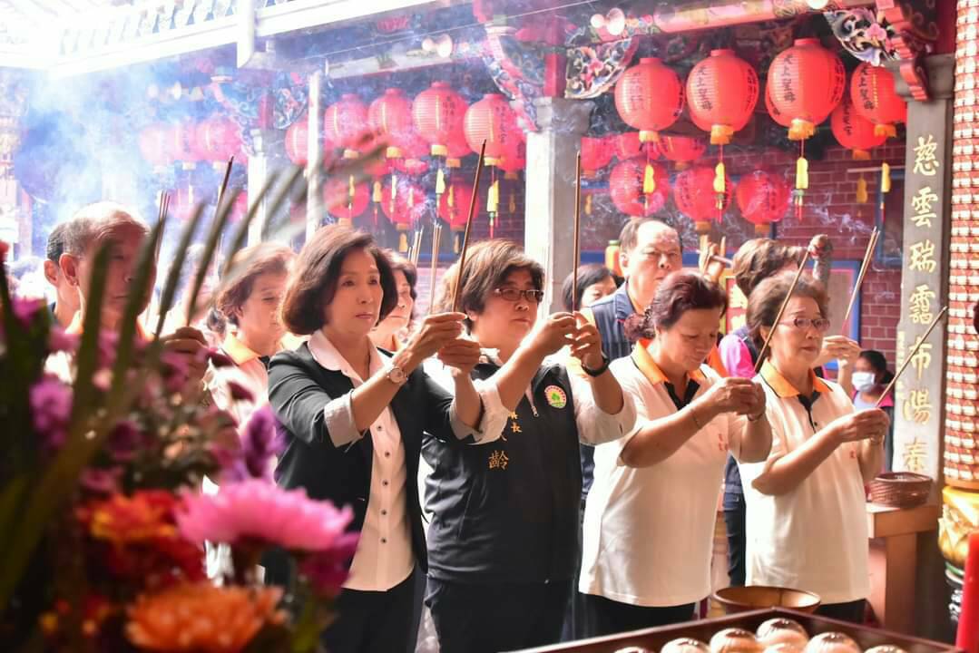 林姿妙慰勉震安宮媽祖義女團圓慶中秋