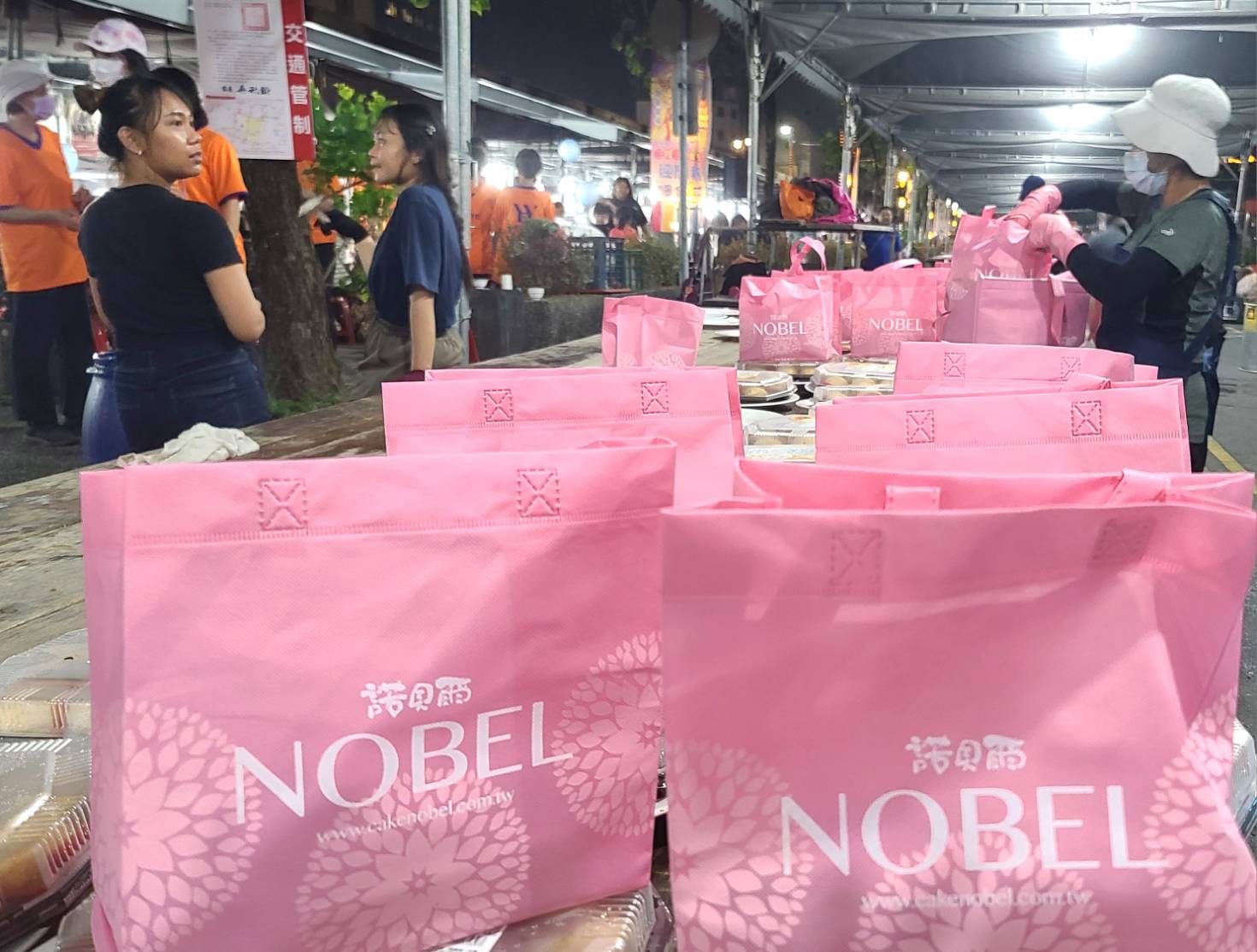 羅東帝爺生呷拜拜