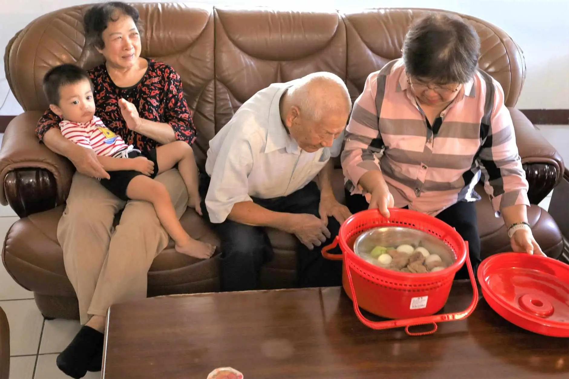 羅東鎮長吳秋齡