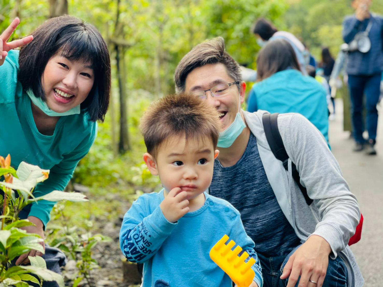 冬山鄉長率員工遍植櫻花