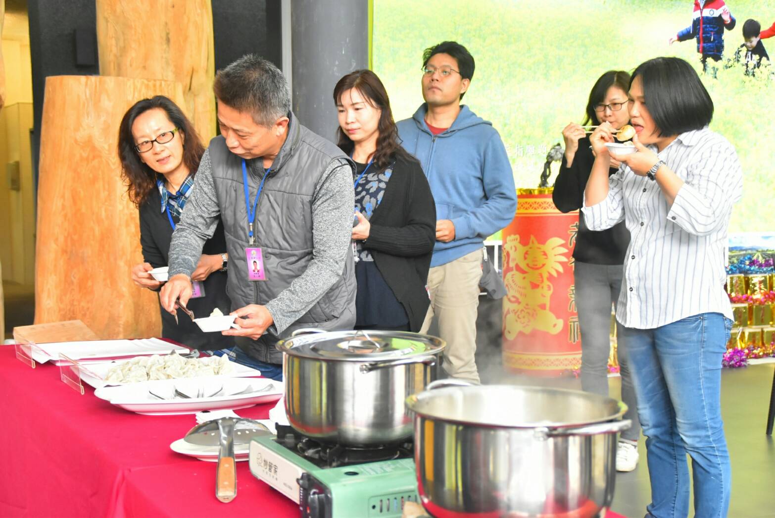 三星蔥獨冠全臺 公所引介小農與知名廠商簽訂產銷契作