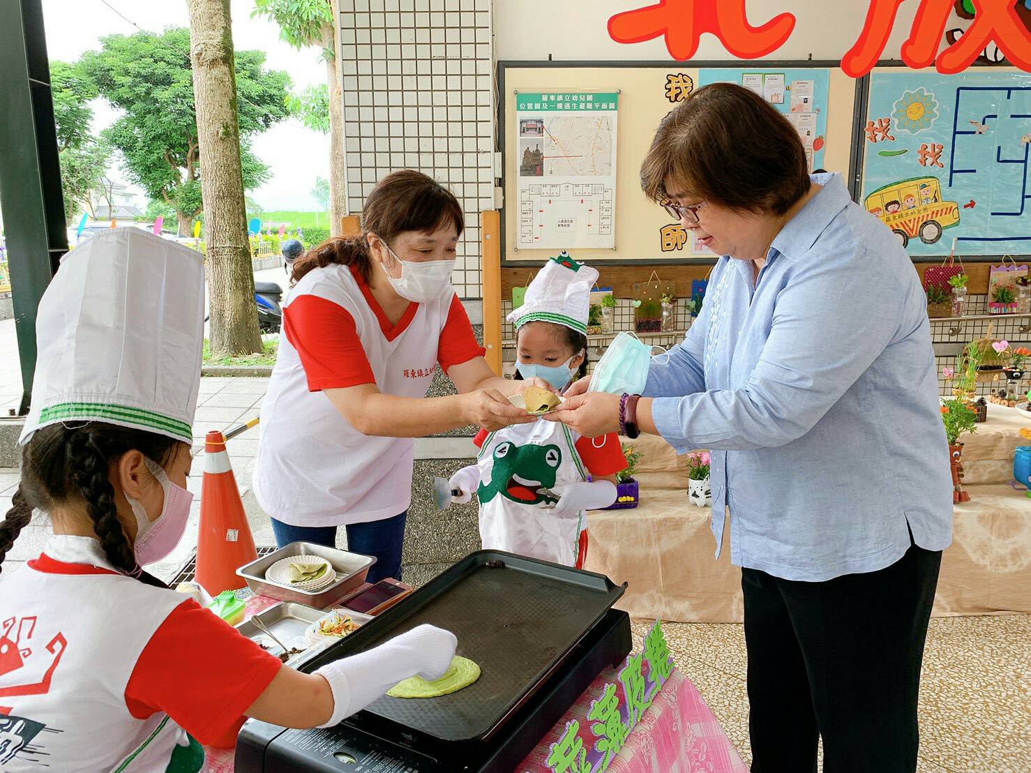 以實作物品回饋父母恩  羅東鎮立幼兒園教孩童表達滿滿的愛