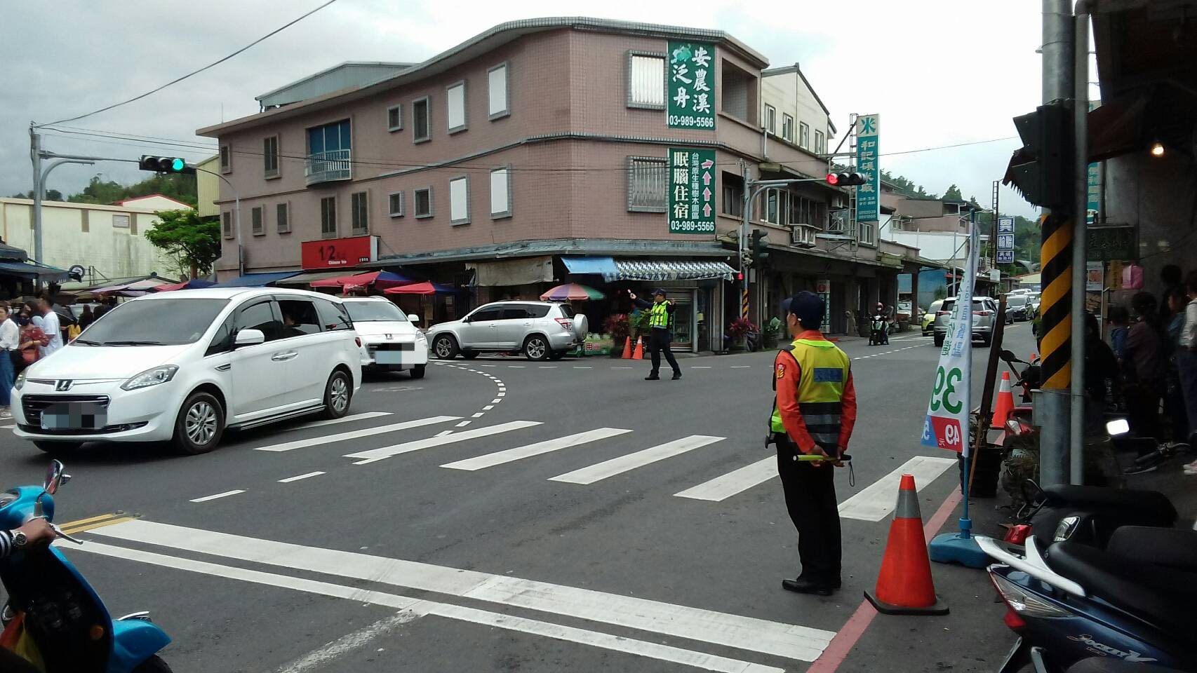 清明連假景點車流暴增 三星警方忙疏導