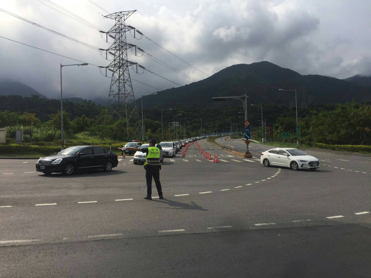 連假第二天南下蘇花車流減緩 明日晚間10時前國五北上將湧車潮