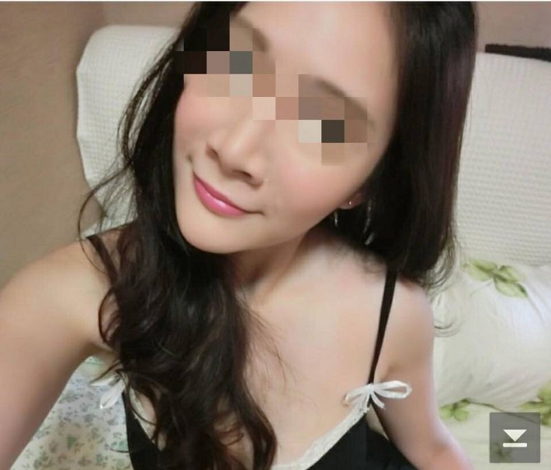 將自已動人照片貼在網路上吸引尋芳客上門