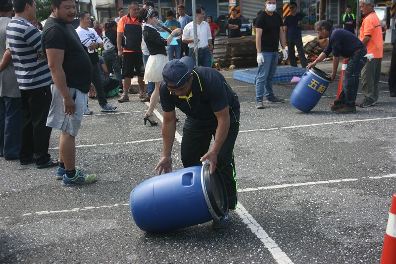 滾廚餘桶技藝競賽
