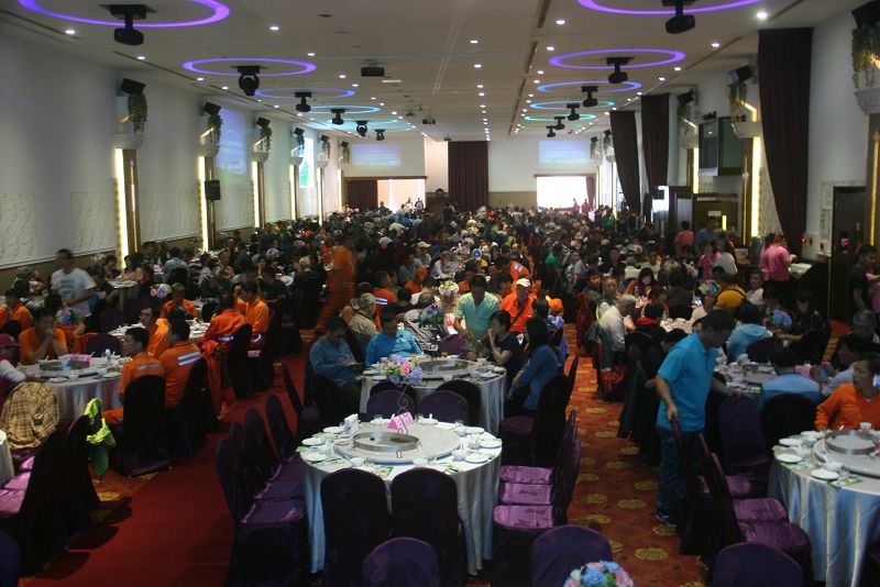 縣環保局在龍園餐廳宴請全縣清潔隊員