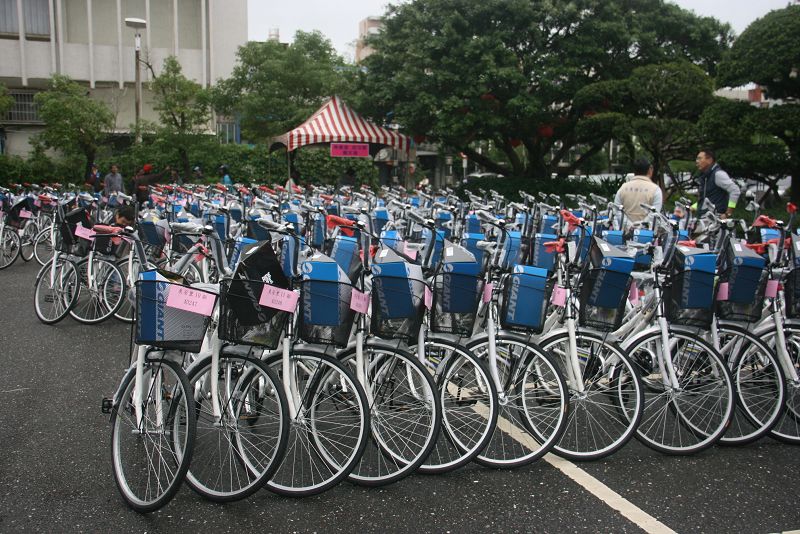 每輛鄰長公務腳踏車價值6.500元
